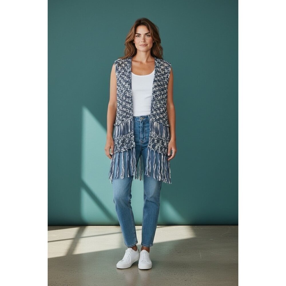 Xhilaration Women's Blue & White Knitted Fringe Shawl